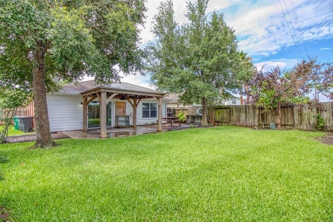 Building Photo - 21222 Somerset Park Ln