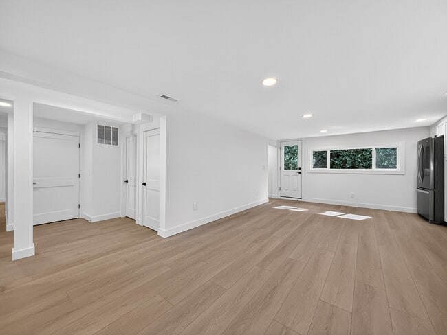 Building Photo - 13337 30th Ave NE