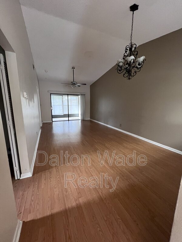 Building Photo - 2067 Sunset Grove Ln