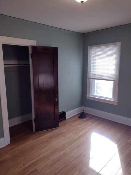Bedroom 2 - 3126 Kensington Rd