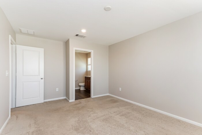 Building Photo - 17874 Plow Horse Ln