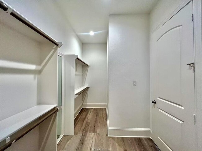 Building Photo - 3903 Eskew Dr