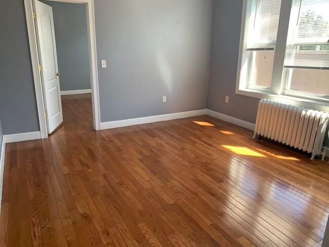 Building Photo - 1084 John F. Kennedy Blvd