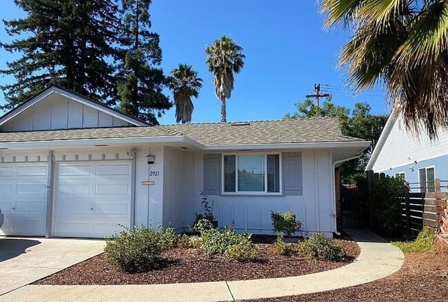 Primary Photo - CAMPBELL - REMODELED DUPLEX with garage gr...