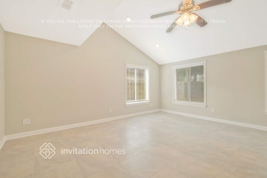 Building Photo - 3691 Ballestero Dr S