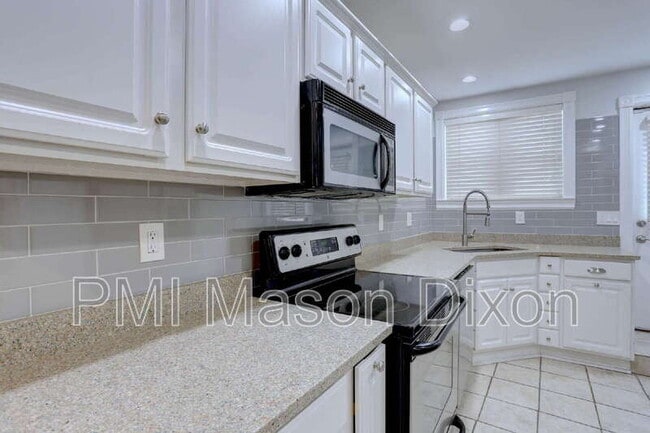 Building Photo - 1416 Riverside Ave