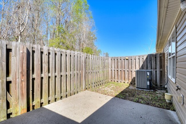 Building Photo - 1206 Bison Way