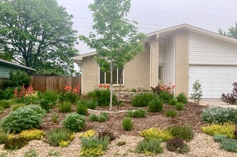 Building Photo - Wonderful Large 5 Bedroom House with Fenced Back Yard and 2-Car Garage