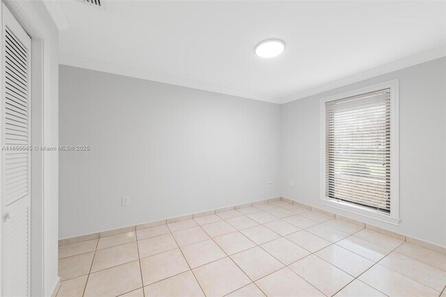 Building Photo - 9255 SW 108th St