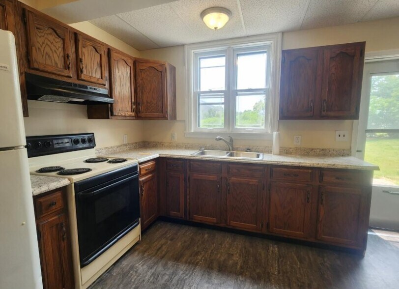 Building Photo - 2416 Lehman St