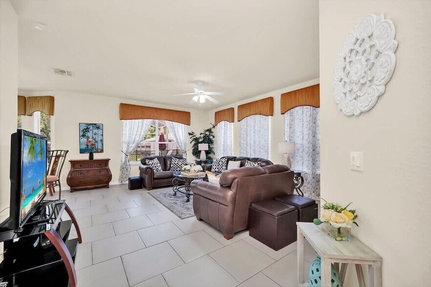 Primary Photo - 1301 Cypress Pointe Blvd