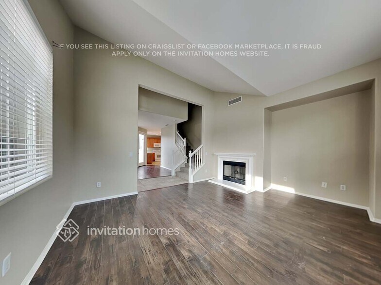 Building Photo - 1057 E Agate Ct