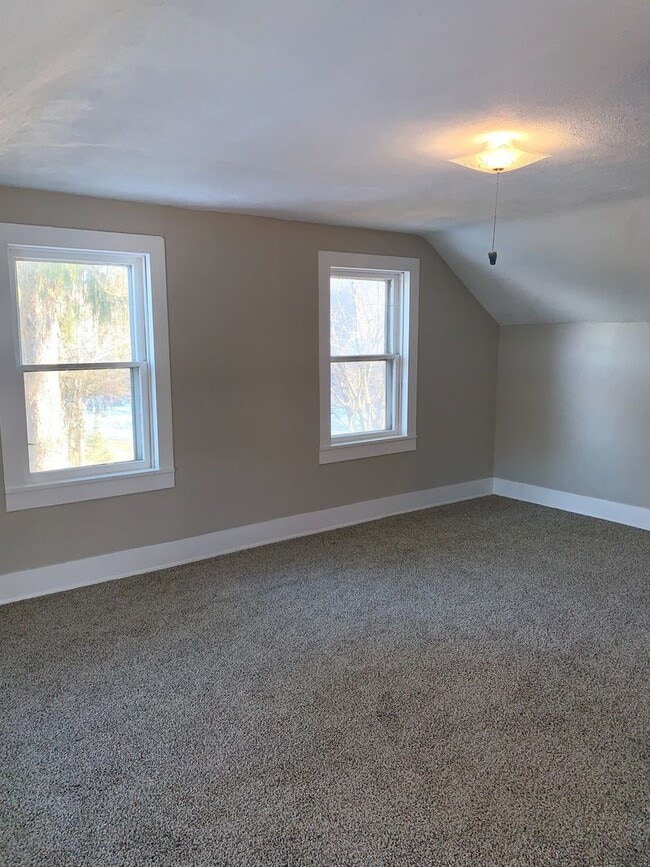 Building Photo - Coming Soon-Lexington farm house!