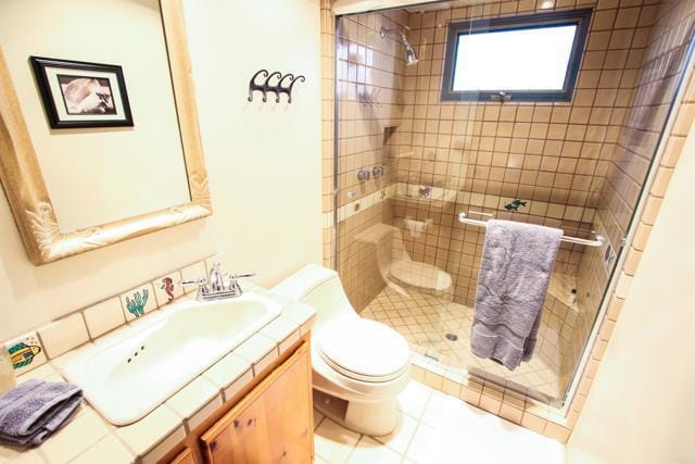 Building Photo - 2027 Glasgow Ave