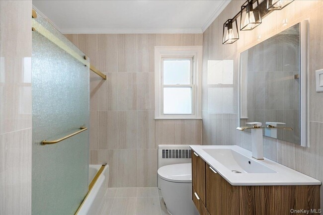 Building Photo - 163 Glover Ave