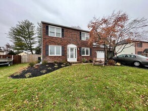 Building Photo - 4233 Remo Crescent Rd