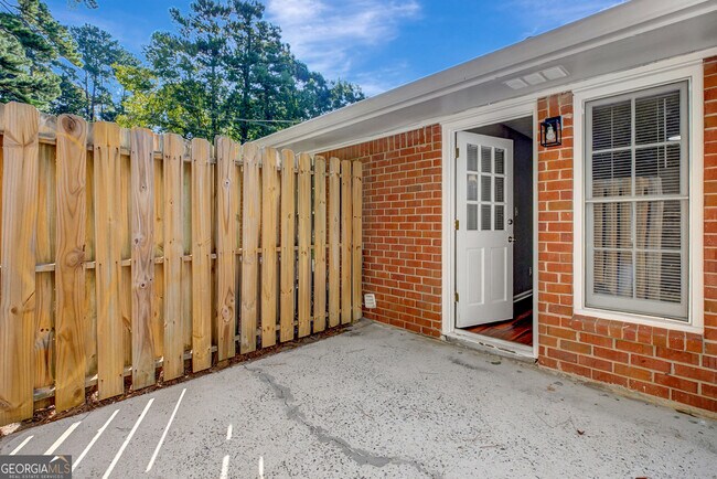 Building Photo - 105 Belle Dr