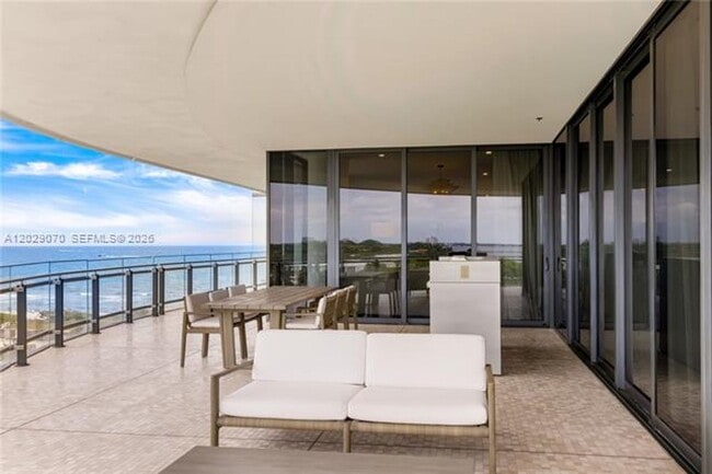 Building Photo - 8701 Collins Ave