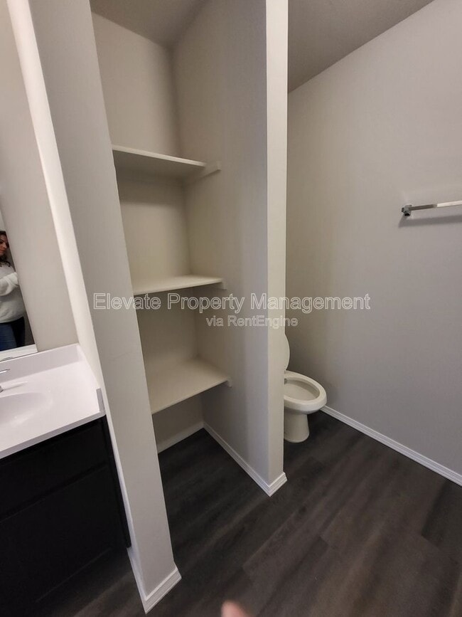 Building Photo - 1920 Mason Ln