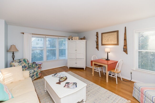 Building Photo - OFF-SEASON MONTHLY RENTAL STARTING JANUARY '26