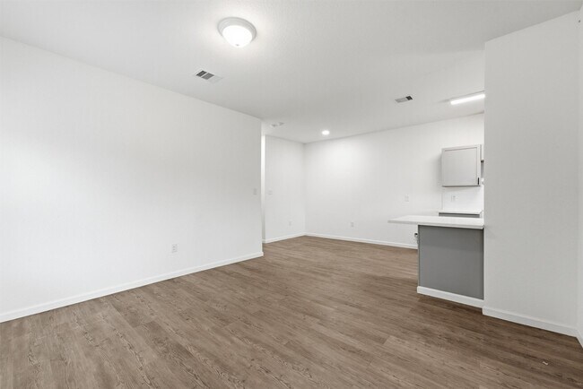 Building Photo - 319 N Carolina St