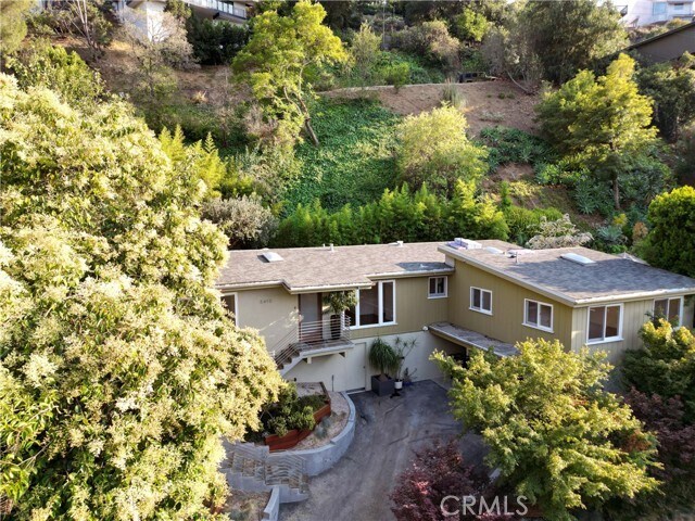 Building Photo - 2412 Canyon Oak Dr