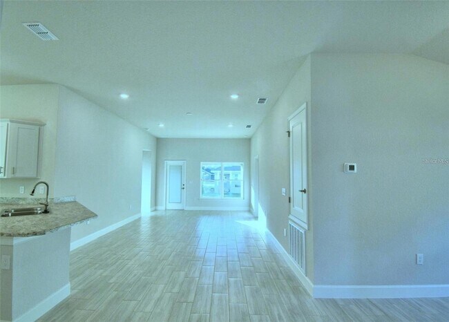 Building Photo - 2358 Friendly Confines Rd