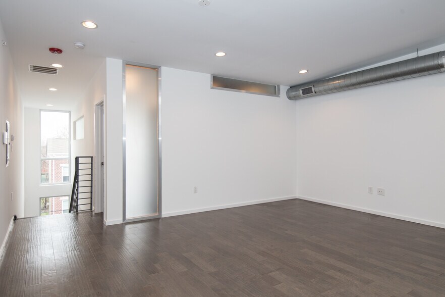 Building Photo - 1442 N 7th St