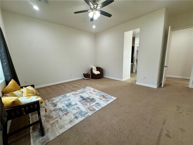 Building Photo - 2225 Moonridge Ln