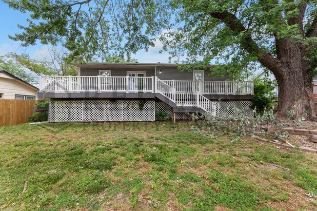 Building Photo - 2021 S Flynn St
