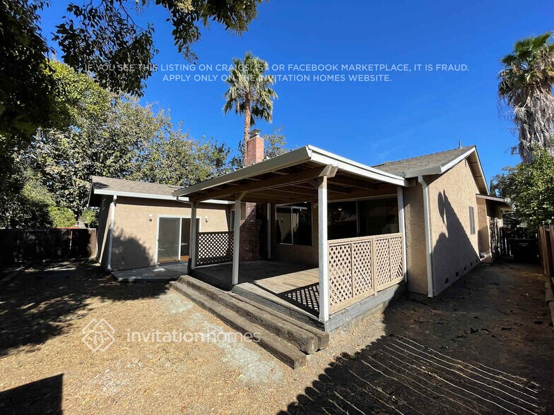 Building Photo - 2875 Georgia Dr