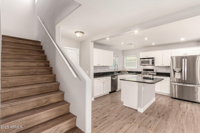 Building Photo - 2771 S Sailors Way