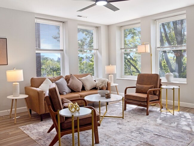 Building Photo - The Park Lux