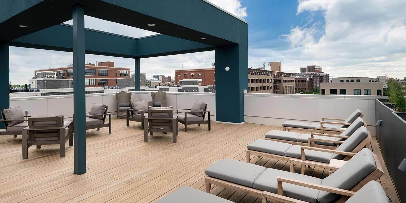 Building Photo - 1222 W Randolph St