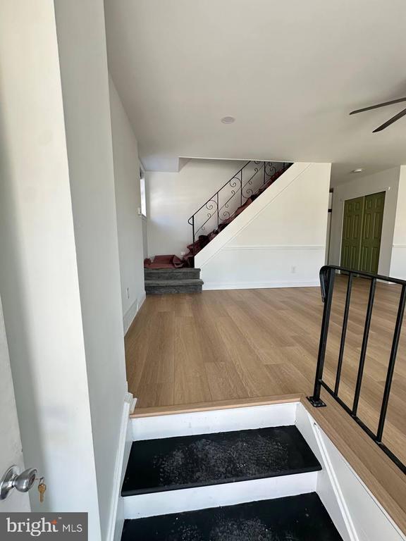 Building Photo - 3125 Belgreen Terrace