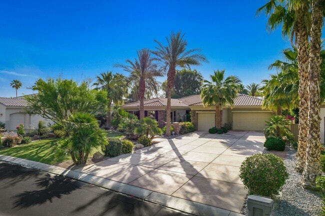 Building Photo - Villa Marbella Getaway w/ Pool & Spa