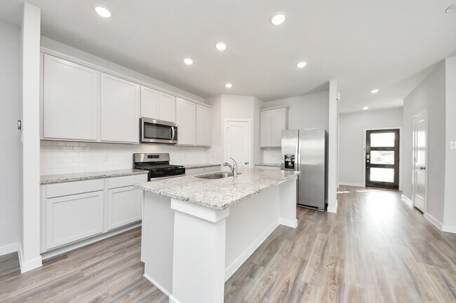 Building Photo - 5819 Blue Grama Dr