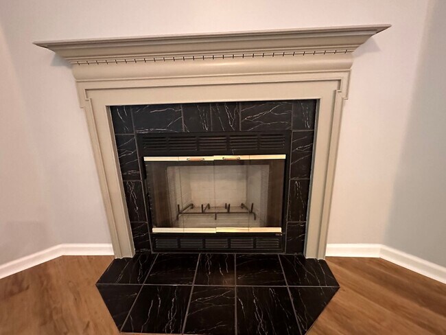 Building Photo - Located in the heart of Fernandina Beach!