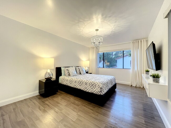 Building Photo - Ernst Court, Orlando, FL 32819 - 2 BR 2.5 ...