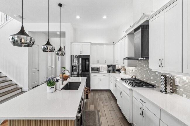 Building Photo - 8795 Grand Prix Ln