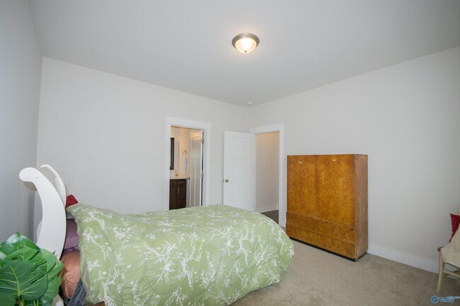 Building Photo - 100 Bartram Wy.