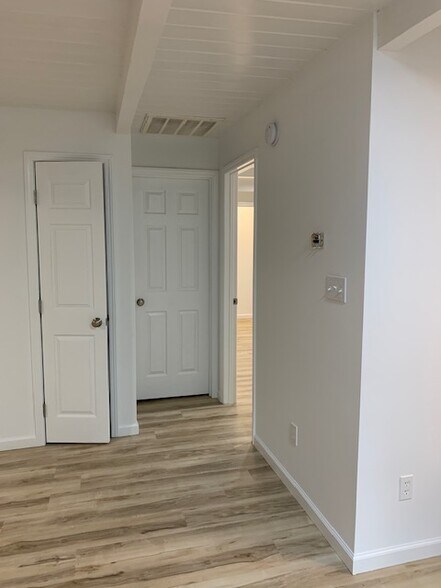 Building Photo - 124 Wild Primrose Ln