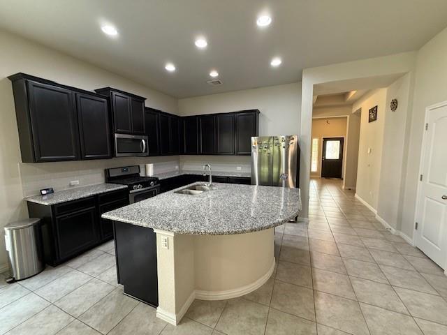 Building Photo - 505 Peregrine Way