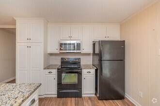 Building Photo - Nice Home in Evans close to everything!