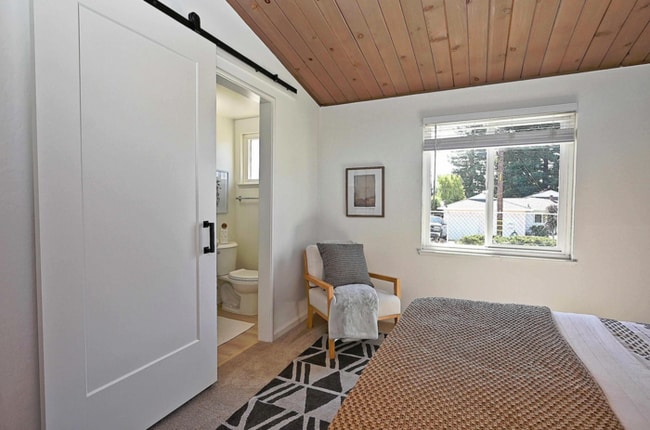 Building Photo - 4 Bed Castro Valley Home For Rent