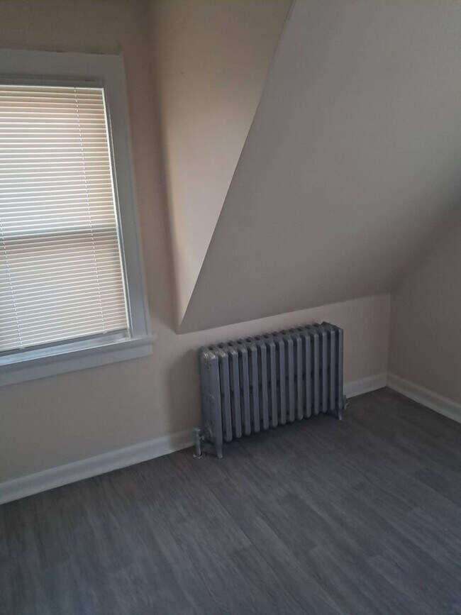 Building Photo - 3350N25thM