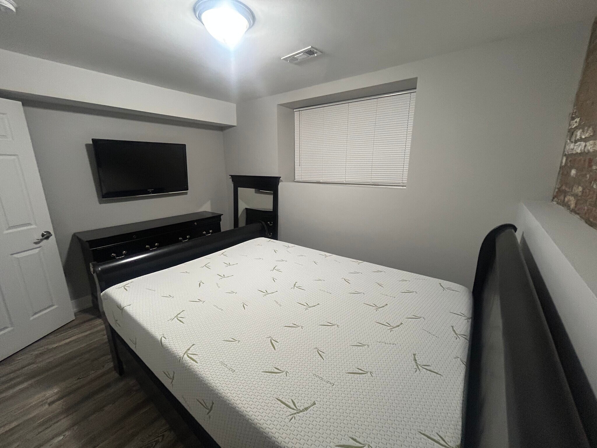 2nd bedroom - 6420 S Saint Lawrence Ave