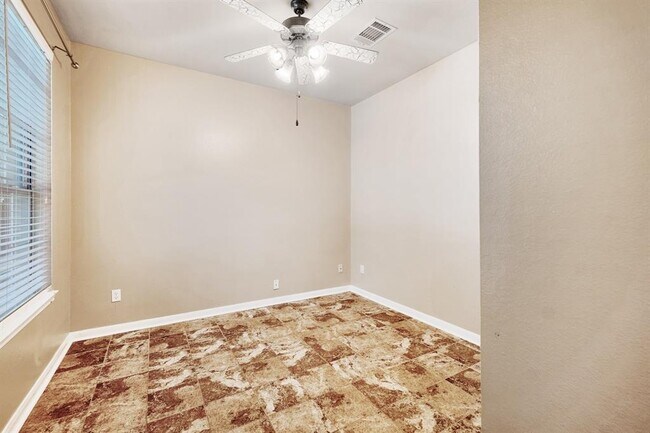 Building Photo - 30103 Wingfoot Cove