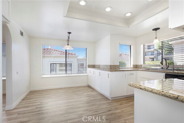 Building Photo - 22602 Galilea