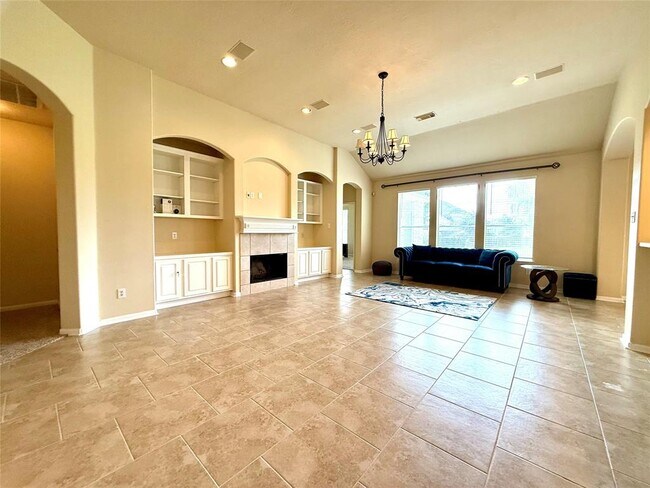 Building Photo - 3221 River Birch Dr